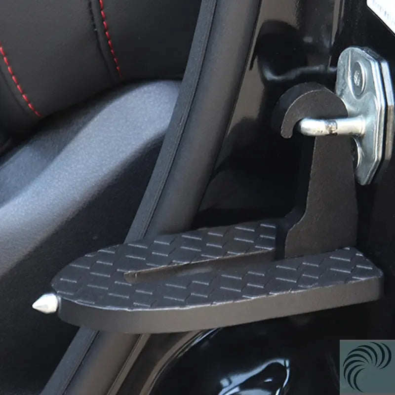 Marchepied de porte de voiture pliable, c'est aussi un marteau de sécurité ! LeRameauShop